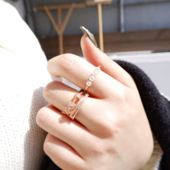 Anna’s pick-Simple Pearl Free Size Ring